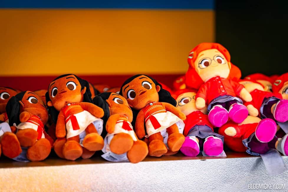 Going Out of Business Vibes: Generic Plush Prizes Replace Most